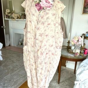 Magnolia Pearl Cotton Floral Roses Button-Down Sleeveless Dress/apron one size